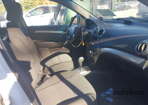 2011 Chevrolet Aveo 2Lt z USA, uszkodzony, nr VIN KL1TG5DE4BB176382